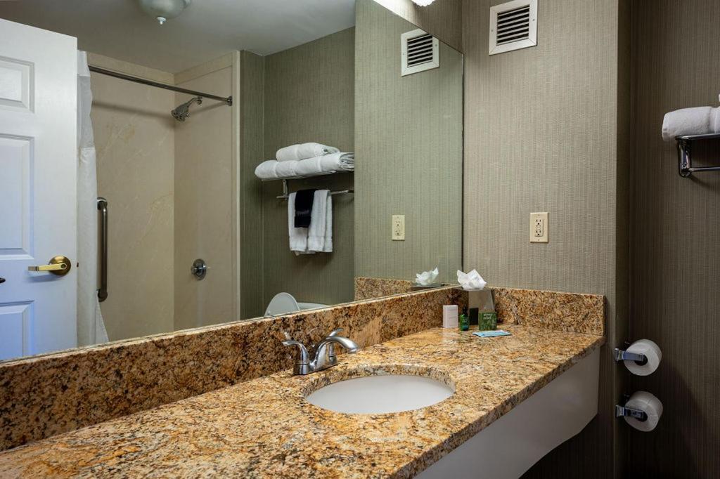 D. Hotel Suites & Spa Холиок Экстерьер фото